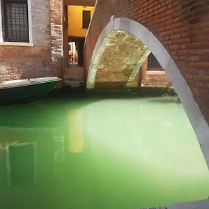 Apartamento The Secret Garden In The Very Heart Of